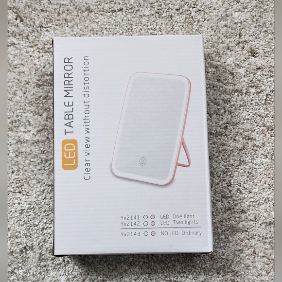 NEW Portable LED Vanity Mirror in White - Picture 6 of 6